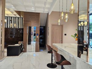 em bán villa sân vườn mỹ giang phú mỹ hưng quận 7 hồ chí minh