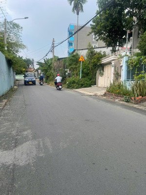 đất nền phước long b 136m2, mt đường 79 giá đầu tư 7.9 tỷ gần đại học & metro