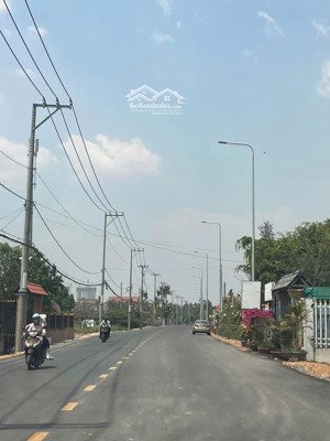 bán lô 56m. cách đường long phước 30m gần vinhomes grand park q9