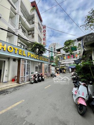 hẻm xe tải quay đầu cách 20m nhà mới tinh tặng full nội thất 74m - 3 tầng - ngay aeon tân phú