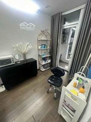 cần tiền bán gấp chung cư a10 nam trung yên nguyễn chánh cầu giấy 66m 2n1w full nội thất nhỉnh 7 tỷ