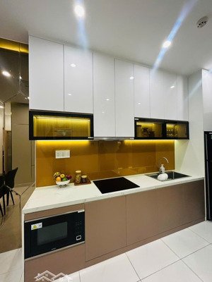 căn hộ 3pn. 60m2. ngay chợ bình chánh trả trước 800tr . còn lại góp 5 năm. lh : oanh