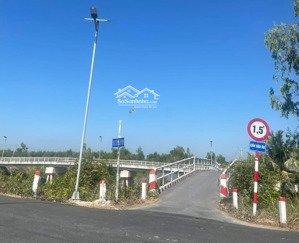 chủ cần bán 1 nền, gần kcn long giang! giá 318 triệu