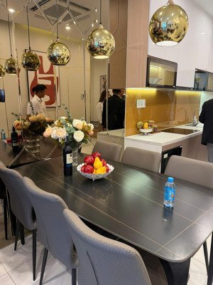 căn hộ 3pn. 70m2. chỉ từ 1 tỷ . mặt tiền đường quốc lộ 1a ngay chợ bình chánh. oanh