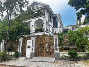 chính chủ cần bán bt kđt văn phú, hà đông 220m2 x 4 tầng thang máy x mt 10m, giá cực tốt