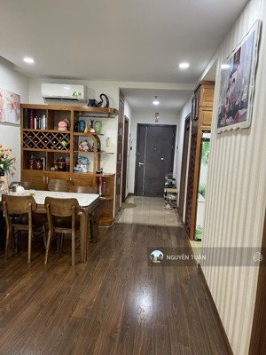 cần bán căn trục 09 g1 five star giá: 6.65 bao phí tl cho khách thiện chí.