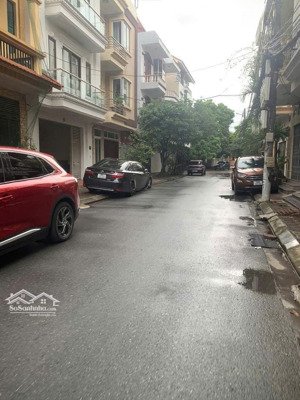 chỉ hơn 6 tỷ có ngay nhà 4.5 tầng*50m2 sài đồng long biên, 2 mặt thoáng, cách đường ô tô 20m