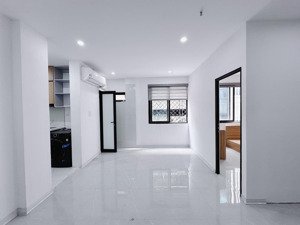 khai trương ccmn 2 ngủ 1 khách 70m2 tại cầu giấy, nhà mặt đường ô tô đỗ cửa, có máy giặt riêng