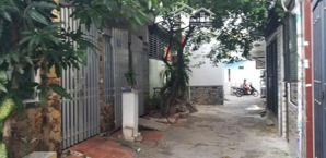 nhà bà chị cần bán do kẹt tiền cho con đi du học