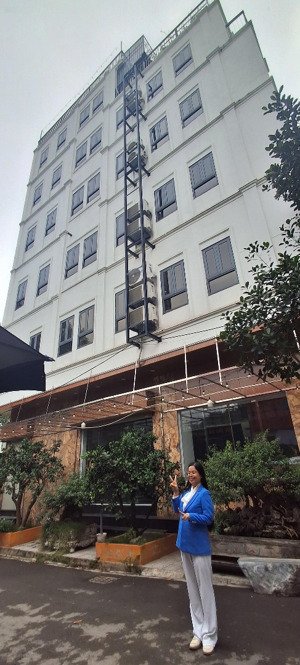 bán nhà mặt phố lạc long quân tây hồ - độc bản lô góc hiếm 3 mặt thoáng view hồ tây cực đỉnh