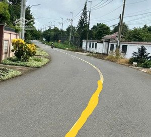 chủ ngộp cần ra gấp nền sát chợ bảo vinh