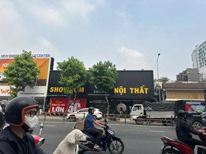 nhà mặt tiền 1000m2 đất số 20 cộng hoà p.12 quận tân bình, dt: 25x40 1 trệt 2 lầu trống suốt