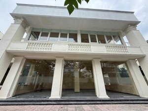 bán nhà đất mt p.3, q.3 khuôn đất lớn hiếm phù hơp xấy tòa nhà, khách sạn, văn phòng cao cấp