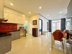 căn hộ 2pn - 1wc balcon/cửa sổ thoáng, 65m2 nguyễn hữu cảnh, cầu thị nghè, landmark 81 - bình thạnh