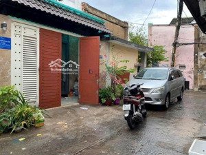 bán nhà 1/quang trung, p10 gv ,nhà mới đẹp ở ngay.kết cấu 1 trệt 1 lầu btct, 4 pn 5wc (dt:4,7mx13m)