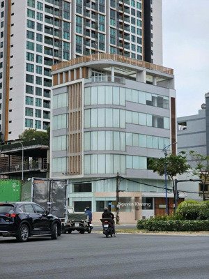 siêu phẩm góc 2 mặt tiền xô viết nghệ tĩnh (dt:8x21m) 4 tầng hđt:140 tr/tháng giá bán 35 tỷ