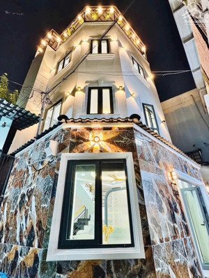 nhà bình thạnh cần bán nhanh trước tết. giá: 3.48 tỷ. 1t3l. 2pn.3wc. dt:45m2. shr. chính chủ