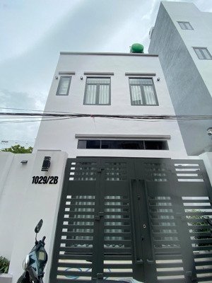 nhà mới đẹp hẻm 1029 / tỉnh lộ 10 , khu tên lửa ,5x12 ( nh 6.82 ), 1 lầu, 5.25 tỷ, lh: 