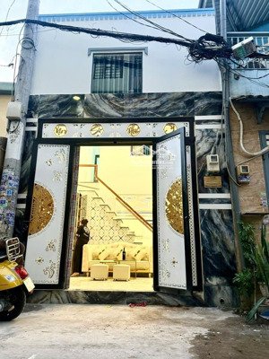 bán nhà hẻm 8m đường lê văn quới - 4x10 không quy hoạch,lộ giới - giá 3,45 tỷ - lh 