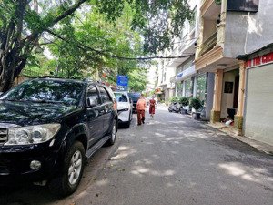 căn hộ dv hà trì lô góc thoáng,5 tầng,dòng tiền 35tr/tháng,dt 46/48m,giá nhỉnh 9 tỷ