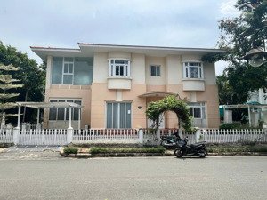 hot-bán biệt thự phú gia, phú mỹ hưng. dt:535.5m. giá tốt: 175 tỷ. lh: 