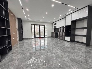 bán nhà yên lạc lô góc ô tô vào nhà thang máy 45m2, 7 tầng 3 thoáng giá 16,48tỷ