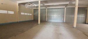 cho thuê nhà xưởng kho bãi quận 7 dt 500m² trần đúc mát.