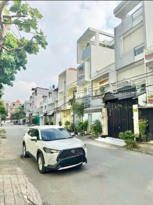 mặt tiền kinh doanh - 4 tầng - tên lửa gần aeon mall bình tân - giáp quận 6 - chỉ hơn 8 tỷ