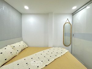 bán nhà mới 3 tầng tại phú nhuận 2 phòng ngủ chỉ 3.2 tỷ full nội thất ở ngay hẽm rộng