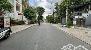 giảm 1 tỷ chính chủ bán nhà mặt tiền thạnh lộc 44 ôtô ngủ trong nhà