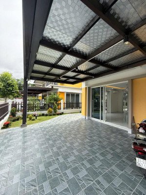 biệt thự ecolake mỹ phước sân vườn, nhà mới 100% full nội thất 5 pn