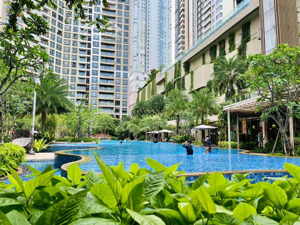 chính chủ gửi căn hộ estella heights 4pn dt 180m2 giá bán 28 tỷ giá tốt nhất. lh pkd 