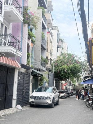 quận 3 hẻm nhựa tránh lê văn sỹ thông trường sa khuvip ngay trung tâm qa sân bay 10p