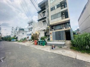 vip chdv 5 tầng - thu nhập 100tr/th -dts gần 1000m2 , có pccc đạt chuẩn - hẻm 8m - ngay chợ thủ đức