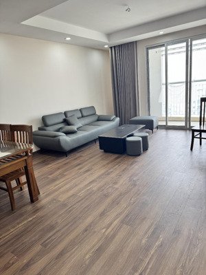 cho thuê căn hộ chung cư vnt ngã tư sở 96m2 3pn 2wc đồ cơ bản 14tr/1 tháng