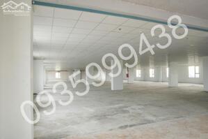 Cho thuê văn phòng 955m² gần trung tâm, hoạt động 24/24 không tính phí, giá chi 208.000đ/m2