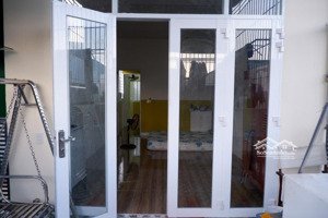 cần bán nhanh nhà 2 tầng đẹp - gần trục phước long - nở hậu phong thủy - giá tốt cho khách mua ở