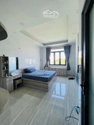 hàng ngộp. siêu rẻ. hxh đường nguyễn thị định. cát lái. quận 2.