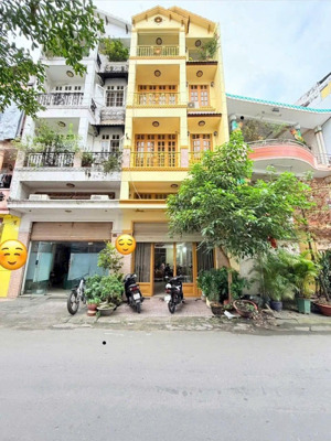 bán 2 căn nhà mặt phố hoa lan, 17,9 tỷ, 55m2, 4 tầng 4pn + 4wc, phú nhuận, hcm giá siêu hời.