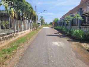 Đường nhựa, gần KCN. 5x24 full thổ. 450tr