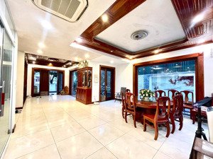 biệt thự đơn lập mặt phố bán đảo linh đàm-thiết kế hiện đại-mặt tiền 12.5m-4 tầng+hầm