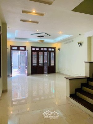 cho thuê nhà nguyên căn mới ngõ 3 nguyễn hoàng. dt 80m x 5 tầng, mt 5m. giá 25tr.