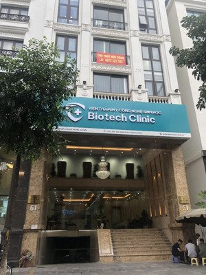 cho thuê nhà mặt phố phúc lợi , 1800m2 sử dụng , mặt tiền 15m , thông sàn, pccc , thang máy