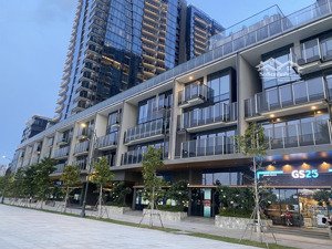 cần bán nhanh căn hộ duplex thông tầng, 4 phòng ngủ tại the opera thủ thiêm, 236m2, 62 tỷ all in