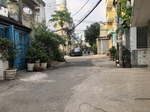 hot nhà 3 tầng, trung tâm quận 6, gần hậu giang, hẻm 5m, 40m2, nhỉnh 5 tỷ