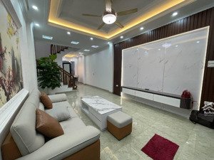 cực hiếm nhà dân xây rộng đẹp full nội thất xịn sò, khu dân cư đông đúc nhiều tiện ích xung quanh