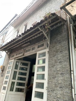 nhà hẻm 2/. đường gò dầu tân phú . 4x8 đúc 1 lầu nhà đẹp giá 3 tỷ 750 tl