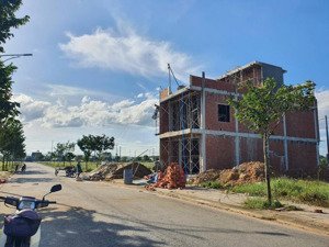 bán lô đất đẹp trục thông lớn khu dvhh vsip quảng ngãi