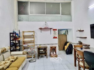 cho thuê nhà nguyên căn đường mai hắc đế, phường 15, quận 8