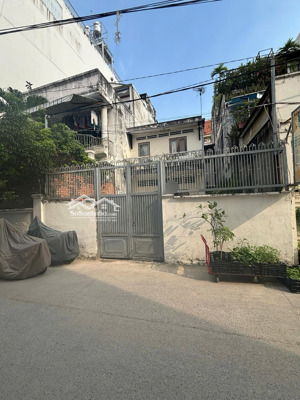 bán nhà hẻm 6m phạm ngọc thạch, p8, quận 3. dt: 6.5 x 20m. 130m2, 3 tầng cũ. giá 34.5 tỷ tl